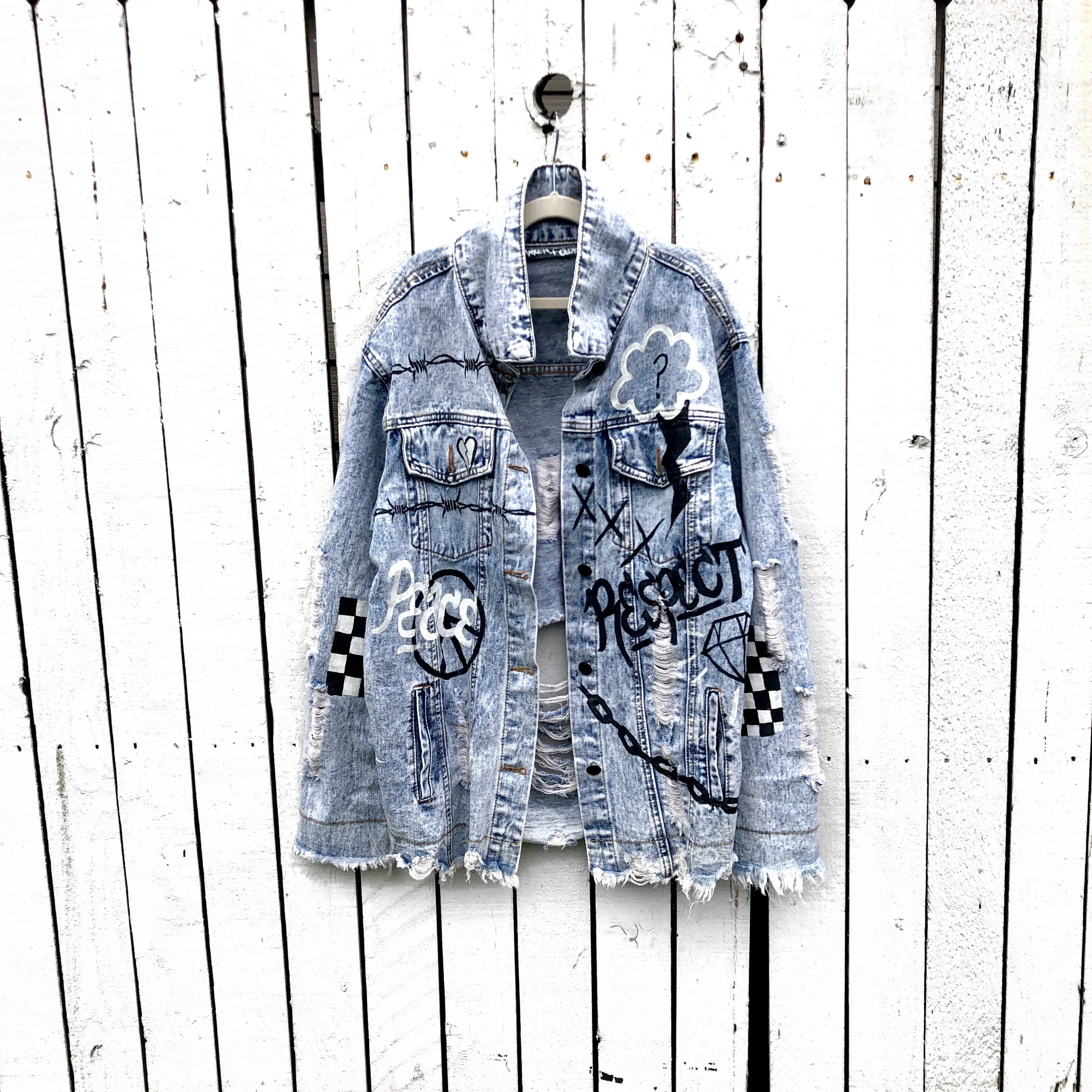 'GRAFFITI GIRL' DENIM JACKET