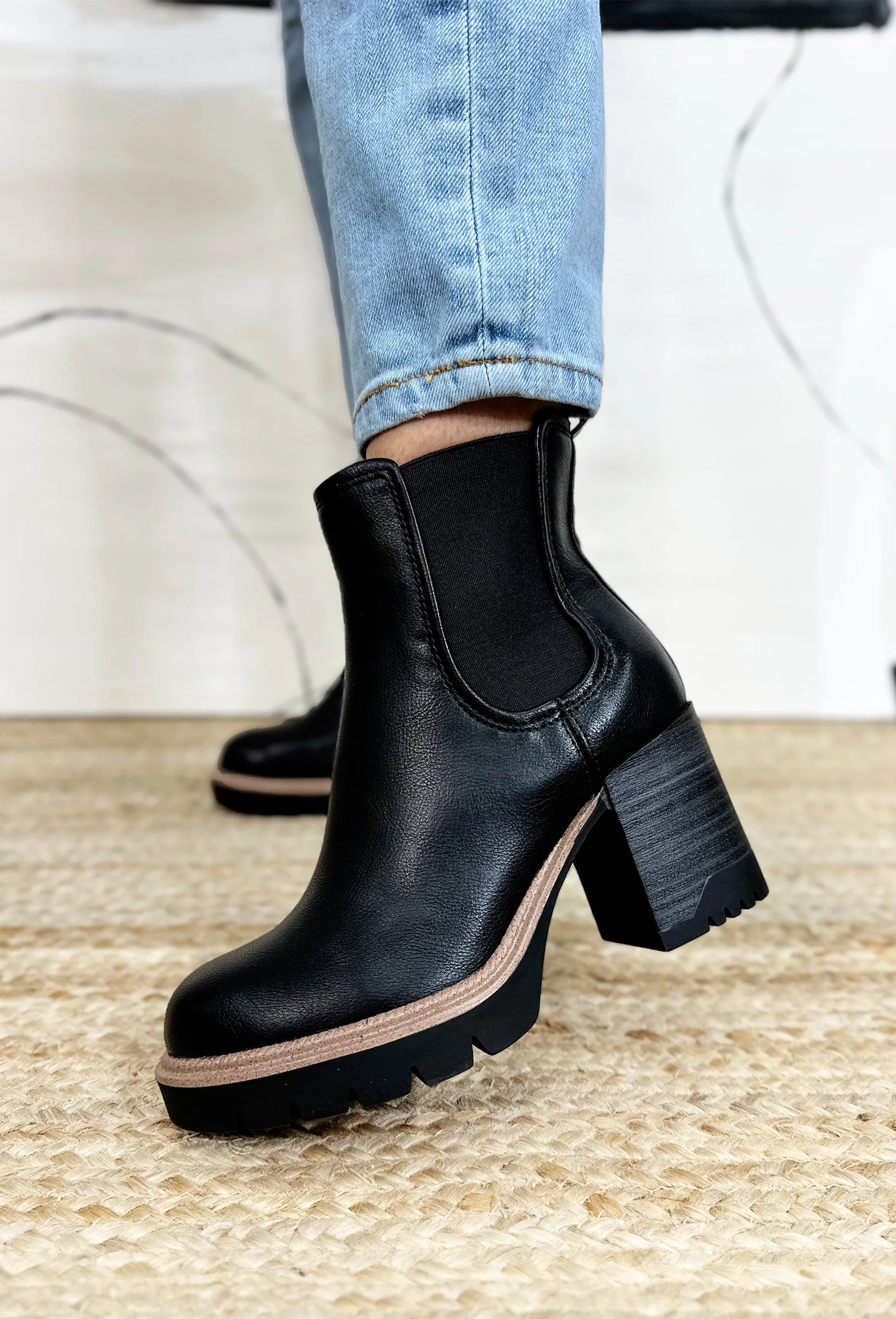 Nilo Lug Sole Boots