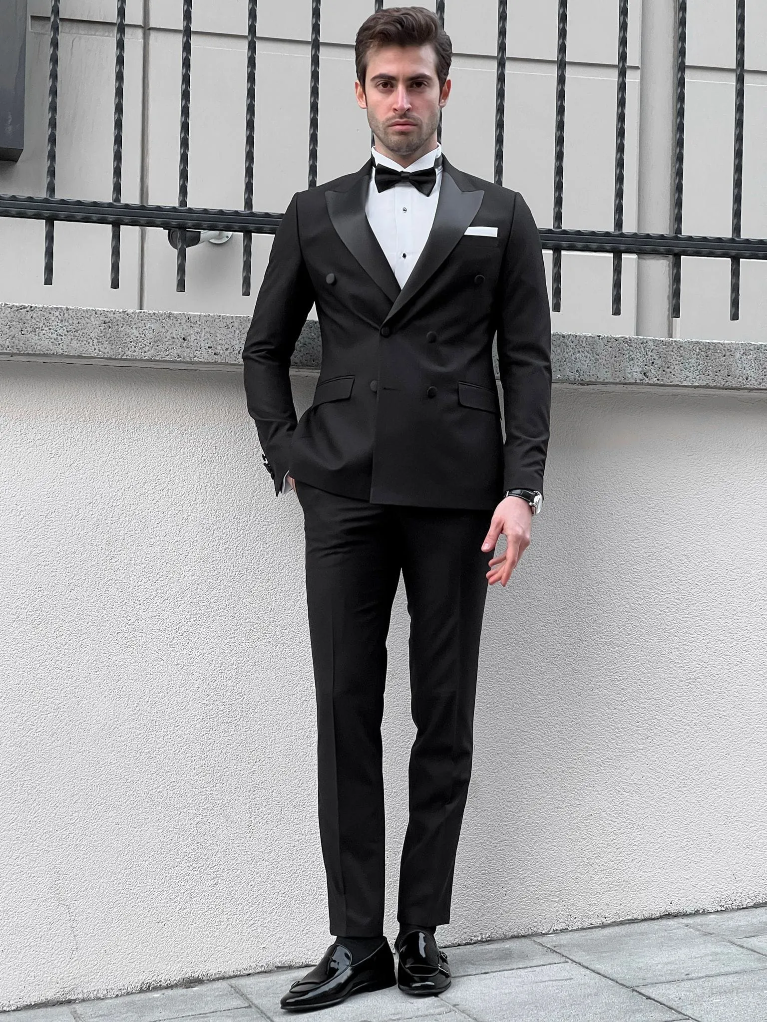 Slim Fit Pointed Collar Double Breasted Black Tuxedo