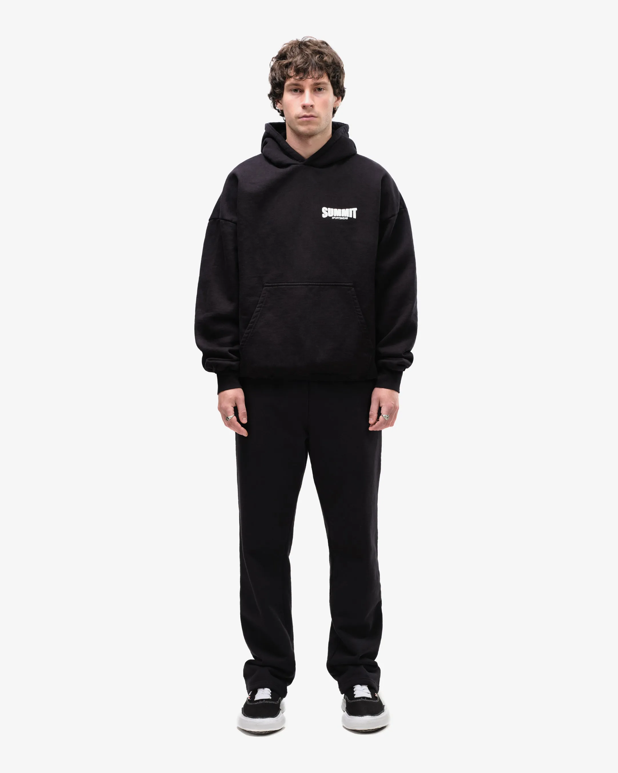 SPORTSWEAR HOODIE - BLACK