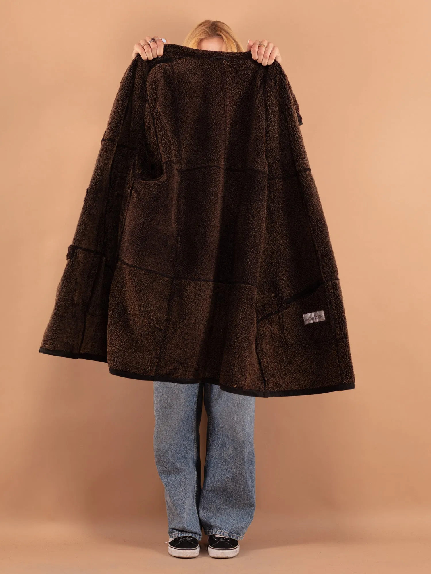 Vintage 80's Women Hooded Sheepskin Coat in Black