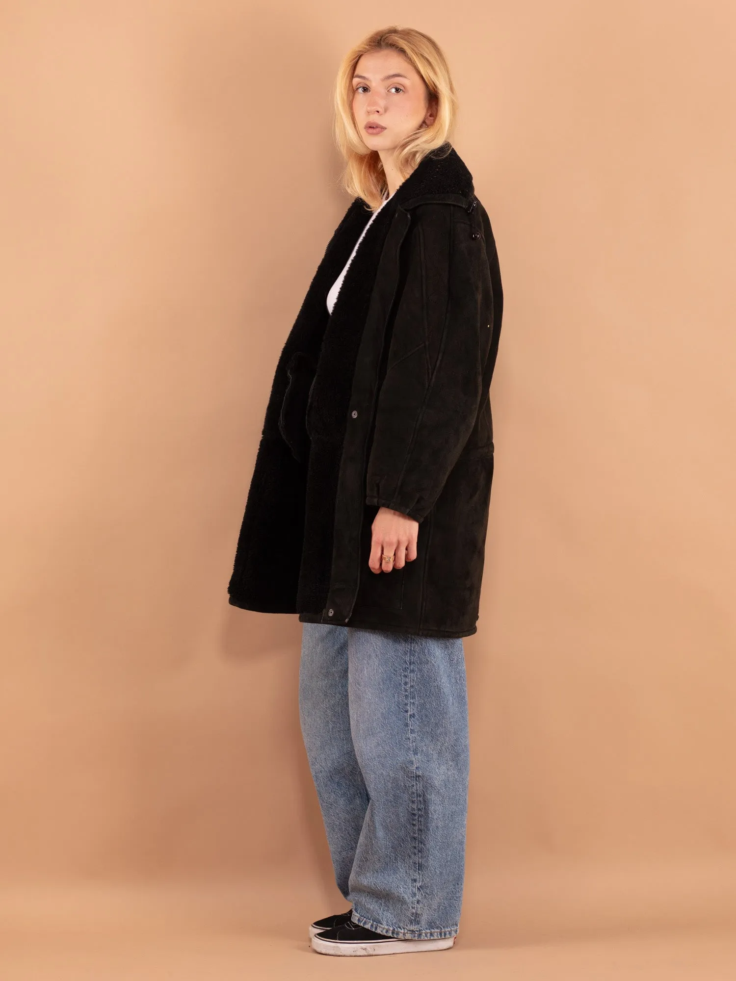 Vintage 80's Women Oversized Sheepskin Coat in Black