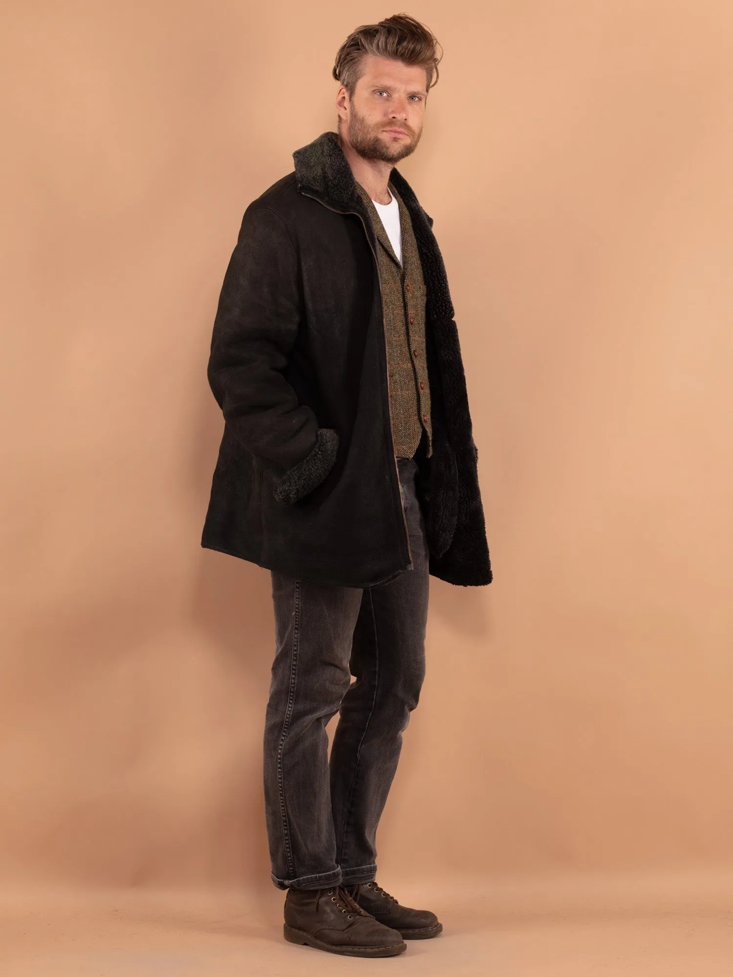 Vintage 90's Men Faded Sheepskin Coat in Black